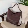 Bolsa de ombro em camurça, novo estilo para o dia a dia, moderna, grande capacidade, adequada para o trabalho e uso casual, coleção outono 2026, bolsa saco transversal