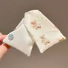 Presilha de garra triângulo com laço estilo coreano para mulheres, presilha de cabelo grande com toque de luxo, presilha tubarão requintada, grampo de cabelo vintage envolto em tecido