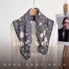 Lenço Quadrado Vintage 65cm 100% Lã 2026 Outono/Inverno - Versátil e Elegante, Mesma Cor dos Dois Lados, Cachecol Quente