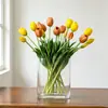 Ramo de tulipanes artificiales de goma suave con cinco tallos para decoración de escenas, flores de tulipán de alta gama para bodas, flores artificiales