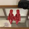 Elegantes sandalias de estilo francés para mujer, sin cordones, con punta fina y lazo, nueva colección de otoño, con tacones finos, tacones altos y diseño de media zapatilla, perfectas para llevar al aire libre y exudar un ambiente chic y sofisticado