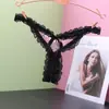 Tanga Sexy de Encaje con Abertura en la Entrepierna para Mujer de Cintura Baja, Malla Transparente, Colgante Gratis, Ropa Interior de Tentación Japonesa
