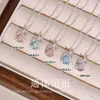 Colgante de Plata Pura 990 Corte Fuegos Artificiales Brillantes de Cuatro Garras con Circonita Cadena de Clavícula Elegante de Nicho Collar de Plata 990 para Mujer