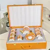 Ouge Série H Série Cajado Conjunto de Chá da Tarde Conjunto de 15 Peças para Uso Doméstico Retro Luxo Leve Conjunto de Café de Porcelana Óssea Caixa de Presente