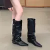 Primeiro Encontro Botas Longas Pontudas Sazonais Botas Femininas Acima do Joelho 2026 Novas Botas Femininas Outono/Inverno com Salto Escondido Botas de Cano Curto Estilo Western