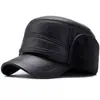 Gorros de otoño e invierno para hombres de mediana edad y mayores, engrosados y forrados de polar para abrigar, con protección para las orejas, adecuados para abuelos y hombres mayores, diseño de copa plana para clima frío