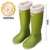 Las botas de lluvia de caña alta son impermeables y antideslizantes, adecuadas para parejas, cómodas para viajar, modernas y a la moda, duraderas para el uso diario, actividades al aire libre y búsqueda de tesoros en la playa.
