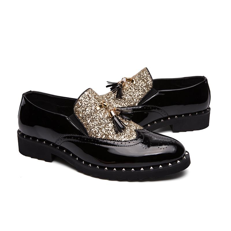 男士尖头一脚蹬皮鞋