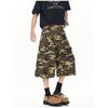 Pantalones Capri Camuflaje de Pierna Ancha con Parches Rotos Estilo Americano para Hombre y Mujer Vibra Verano 2025 Casual Cool Sobre la Rodilla Cargo