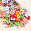 Botões de Resina, Botões Multicor, Botões de Quatro Furos com Borda Larga para Acessórios de Roupa Atacado, Botões Processados, Botões Mistos para DIY