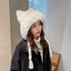 Gorro de punto de felpa con orejas de gato para mujer, gorro grueso y cálido de invierno, gorro de protección para las orejas de estilo coreano, gorro de lana trenzada, disponible al por mayor.