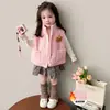 Chaleco de Oso Pequeño Suave Pegajoso Estilo Coreano para Niños Pequeños Otoño/Invierno 2026 Nueva Moda Infantil Niña Top Cálido Engrosado