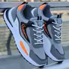 Zapatos de Hombre 2025 Otoño e Invierno Nuevos Zapatos Deportivos para Hombre Estilo Coreano Suela Gruesa Fáciles de Combinar Zapatillas Casuales para Correr Zapatos de Padre con Suela Gruesa