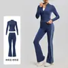 Distribuidor de Conjuntos de Pantalones de Yoga con Micro-Ajuste y Acampanados Transfronterizos, Chaquetas Deportivas Rayadas de Corte Ajustado, Conjuntos Deportivos Versátiles de Dos Piezas