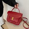 Bolsa quadrada pequena mais fácil de combinar para mulheres, bolsa simples, transversal, de couro macio, bolsa transversal, nova bolsa mensageiro retrô 2025
