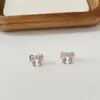 Aguja de Plata de Ley S925 Zircón Rosa Agujeros para las Orejas Pendientes de Botón para Mujer 2025 Nuevo Nicho Sentido Avanzado Pendientes Libres para Dormir