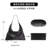 Apenas a bolsa interna - bolsa externa não incluídaBalenciag.a Paris. Armazenamento Le City Medium hobo