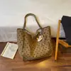 Bolsa de lunares de gran capacidad 2026 Nuevo estilo Moda de moda Bolso de hombro único para estudiantes universitarios Viajes diarios a clase Bolso de compras con personalidad