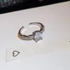 Anillo abierto de circonita ovalada súper brillante estilo Ins coreano anillo para el dedo índice de gama alta nicho anillo de dedo pequeño y exquisito