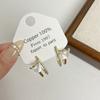 Pendientes de Tulipan Blanco con Circonita Microincrustada y Nácar para Mujer, Diseño Único de Nicho, Exquisitos Pendientes de Temperamento de Lujo Ligero