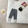 Leggings de primavera y otoño para niñas, ropa de bebé a la moda para bebés y niños, estilo coreano, bloques de color, letras, pantalones largos hasta el tobillo.