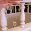 Collar con Estilo de Moda de Lujo Ligero, Diseño de Doble Anillo, Cadena para Clavícula Clásica Única Exquisita Microincrustada de Nicho, Para Verano de Nicho de Lujo Ligero