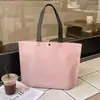 Nova Loja de Roupas de Cachorro Desenho Animado Bolsa Tote Espessa Não Tecida Embalagem para Presente Sacola de Compras Pode Ser Atacado