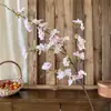 Flor Artificial de Flor de Cerezo de 4 Pétalos Arreglo de Flores Artificiales para Sala de Estar Flor de Plástico Decoración de Boda Exhibición Floral Decorativa Venta Caliente Transfronteriza