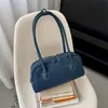 Bolsa Baguete de Pelúcia Camurça Estilo Coreano INS Elegante Versátil Retro de Ombro Simples para o Dia a Dia Bolsa de Mão Casual