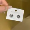 Pendientes Ins con Tachuelas de Diamante, Suaves y Amorosos para Mujer, Lujo Ligero con un Toque de Alta Gama, Aguja de Plata S925, Diseño de Nicho, Pendientes Elegantes
