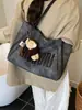 Bolso Retro de Gamuza de Gran Capacidad Casual para Mujer Estilo Nuevo 2026 Bolso de Hombro Versátil para el Trabajo y Estudiantes Universitarios Bolso Tote