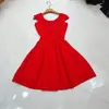 Vestido de Tricô Nanyou Estilo Nicho Europeu, Americano e Australiano, Acinturado, Emagrecedor, Exquisito, Sexy, Com Gola, Saia Curta