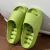Pantuflas de Secado Rápido Específicas de Hotel para Uso en el Baño, Pantuflas Gruesas Antideslizantes Silenciosas para el Hogar para Mujeres, Sandalias de Suela Gruesa para Parejas