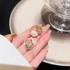 Brincos Femininos Leve Luxo Alta Qualidade Moda Simples Argola de Orelha Atacado Nicho Delicado Brincos de Alta Qualidade Acessórios de Joias Elegantes