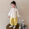 Conjunto de Camisa Boneca com Bolinhas para Meninas Primavera Novo Estilo Coreano Moda Infantil Conjunto de Duas Peças Camisa Bebê Primavera e Outono