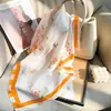 Bufanda de Seda Nueva con Estampado Floral de Verano para Mujer, Bufanda Cuadrada Pequeña Elegante y Versátil a la Moda, Protector de Cuello Pequeño Atmosférico Estilo Coreano