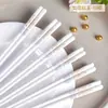 Venta al por mayor del fabricante Palillos de Cerámica Jingdezhen para Uso Doméstico Nuevos Antimoho y Resistentes a Altas Temperaturas Rápidos Lujo Ligero Vajilla Blanca