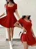 Roupas Femininas Europeias e Americanas Sexy Quentes Sem Costas Cor Sólida Cintura Marcada Vestido Curto de Manga Curta Moda Saia Curta Emagrecedora Mulher