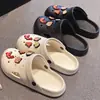 Zuecos cerrados para mujer para uso en casa, pantuflas de verano antideslizantes para baño, de suela suave, ligeros, se pueden usar afuera, pantuflas para hombre