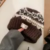 Estilo Fair Isle Atmosfera de Outono e Inverno Proteção Quente para Ouvidos Chapéu de Tricô Moda Feminina Retro Proteção para Ouvidos Chapéu Jacquard Solto