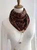 Bufanda Triangular Magnética para Mujer, Nuevo Estilo Otoño e Invierno 2026, Bufanda de Algodón Lino Seda, Pañuelo Cuadrado de Cuello de Gama Alta, Calentador de Cuello