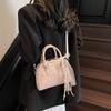Bolsa pequena de estilo estrangeiro de alta qualidade feminina 2025 nova moda all-match bolsa mensageiro popular bolsa de boliche portátil