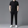 Traje Casual de Hilo de Seda Suave para Hombre Verano Nuevo Juventud Camiseta de Manga Corta con Solapa Pantalones Deportivos Conjunto de Dos Piezas para Hombre