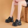 Zapatos Pequeños de Cuero Estilo Británico para Mujer, Nuevo Modelo de Primavera con Diseño Hueco, Transpirables, de Suela Gruesa, Zapatos para Mujer con Aumento Interno de Altura de 10 cm