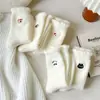 Calcetines Suaves de Felpa para Mujer para Primavera, Otoño e Invierno, Forrados de Polar y Engrosados, Lindos Calcetines de Dibujos Animados de Media Pantorrilla, Calcetines de Dormir Cálidos de Alta Gama