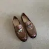 Versão em Pele de Ovelha ~ Couro Genuíno Fivela de Metal Vintage Slip-On Versátil Sapatos Loafer Preguiçosos Bico de Cavalo Planos Sapatos Planos Pequenos de Couro