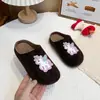 Sandalias de felpa tipo slip-on, de dibujos animados, a la moda y lindas para niñas, perfectas para usar al aire libre, nueva colección primavera/otoño 2026, también disponibles para niños, diseño de unicornio