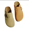Novos Sapatos Birkenstock Pequenos com Sola Grossa Super Populares 2023 Preguiçosos Aumentadores de Altura Mola Slip-On Chinelos Internos para Mulheres Versão Coreana