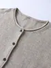 Novo Top Casual de Gola Redonda com Manga Longa e Design Único para o Outono de 2026, Cardigã de Lã Tricotado Feminino com Bordas Enroladas