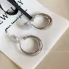 Pendientes de Aro Integrados Circulares para Bobina de Mosquito, Aros Lisos con un Toque de Lujo Ligero, Acabado de Alta Gama, Temperamento Minimalista y Estilo Fresco